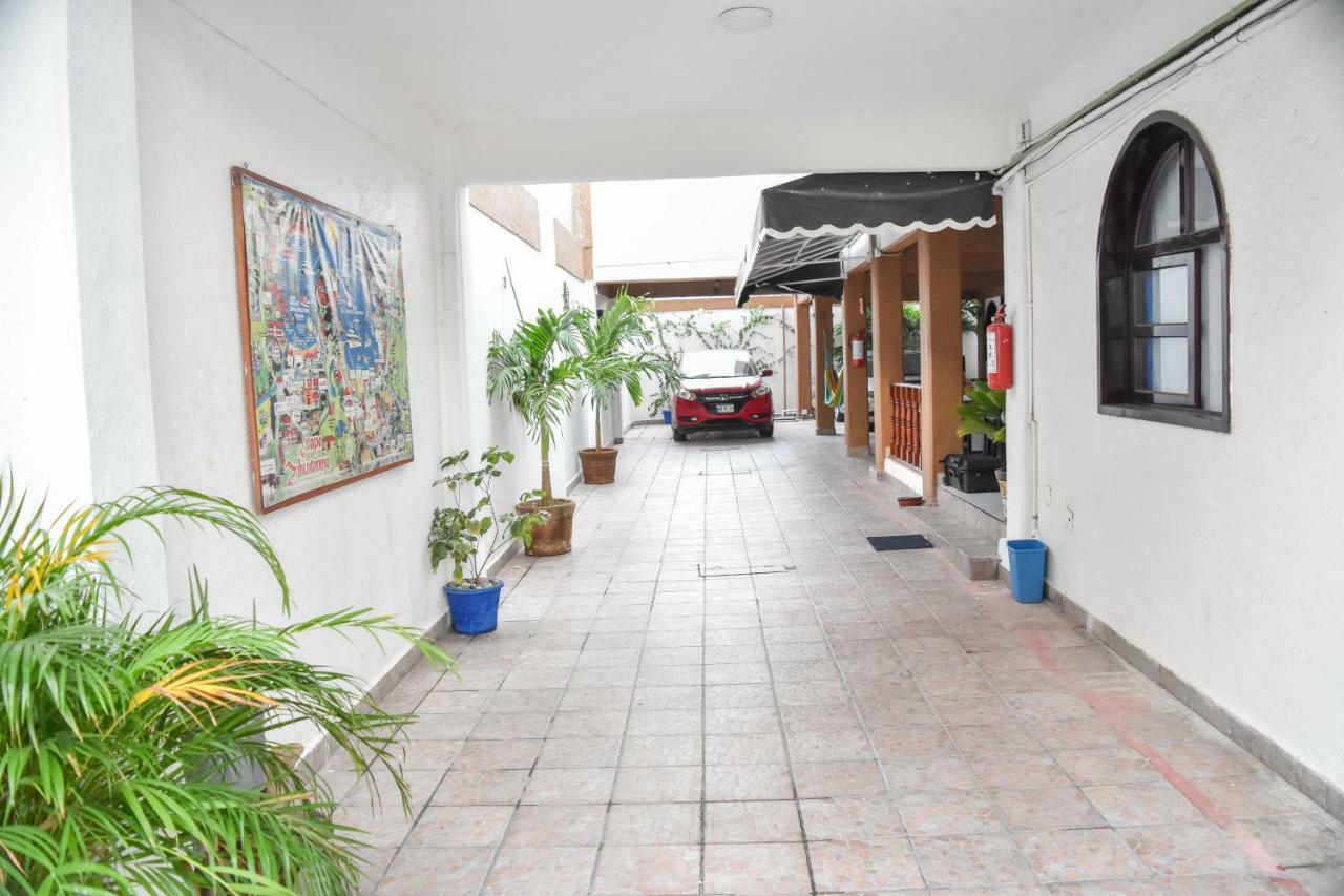Hotel Gaby Inn Zihuatanejo Exterior photo